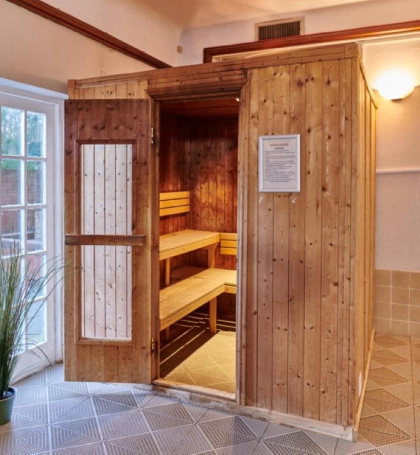 Burnham Beeches Hotel Bagian luar foto